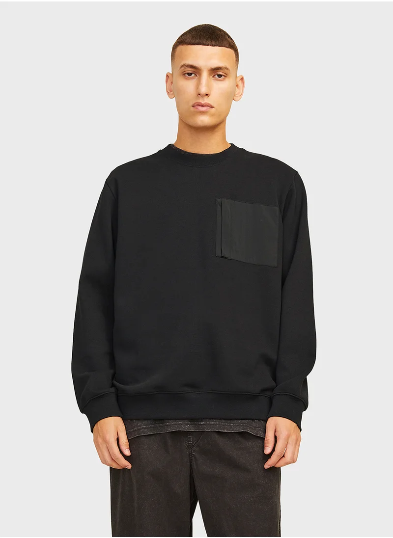 JACK & JONES Essential Front Pocket  Sweatshirts