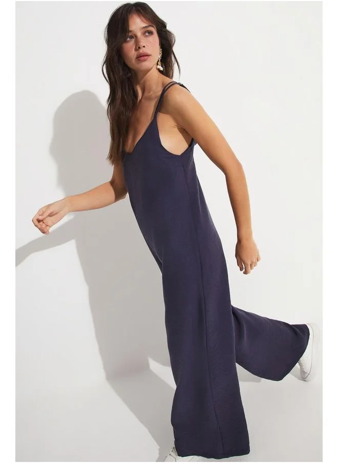 جون June Back Detailed Jumpsuit Navy