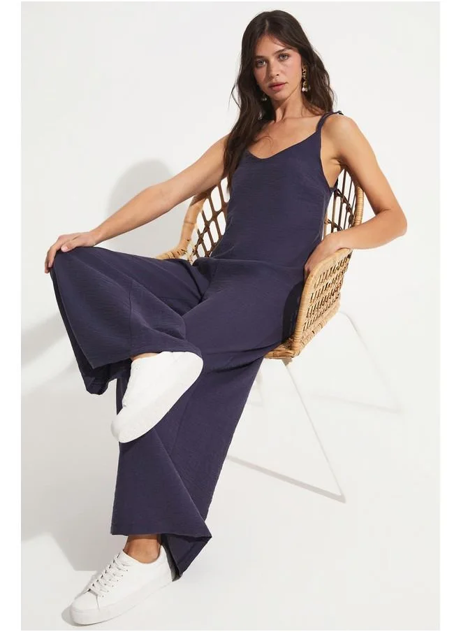 جون June Back Detailed Jumpsuit Navy