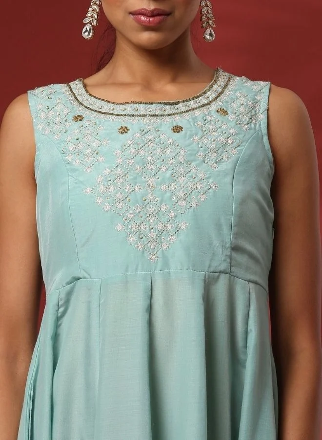 أبهشتي Embroidered Overlay Dress