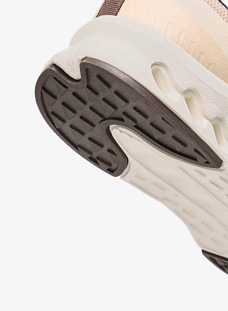 كابا حذاء رياضي للأولاد بتفاصيل شعار وإغلاق بشريط لاصق - Image 5