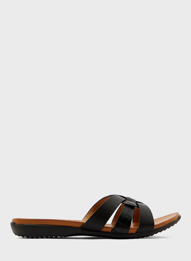 Le Confort Multi Strap Flat Sandal