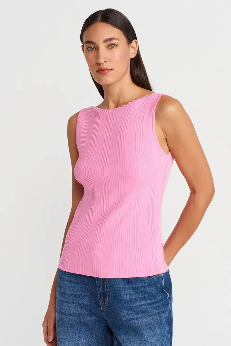 DILVIN Ribbed Sleeveless Boat Neck Blouse