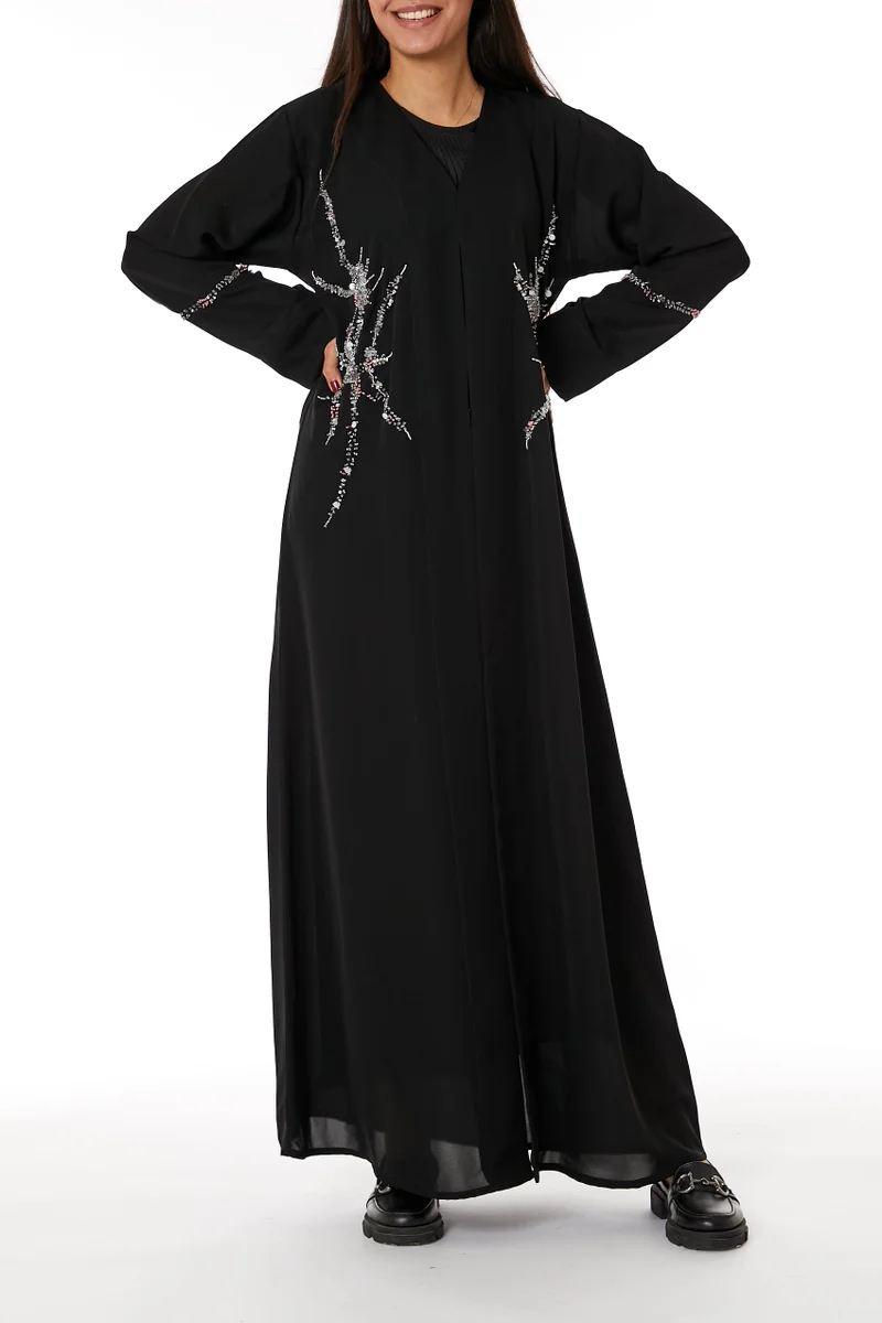 Moistreet Embroidered V-Neck Open Abaya