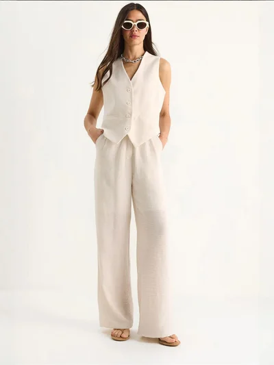 Bianco Lucci LUCCI V-neck Vest and Wide Leg Pants Two-Piece Coord Set