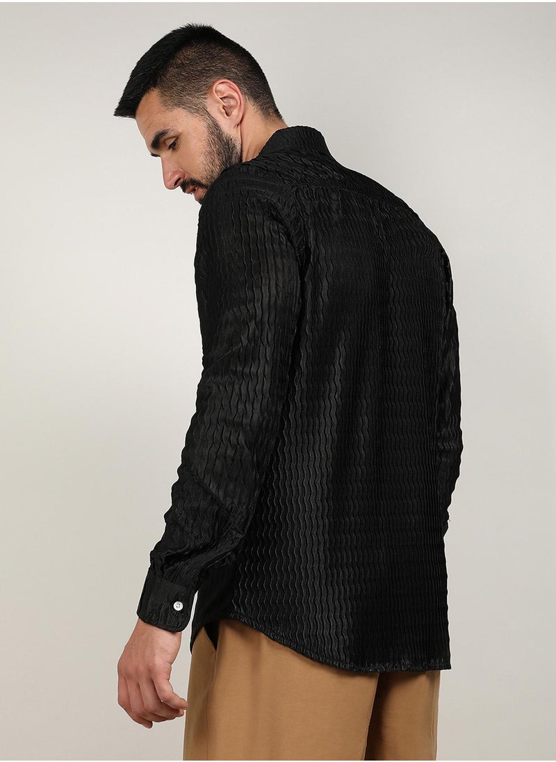 Campus Sutra Campus Sutra Men's Onyx Black Curly-Creased Shirt For Casual Wear | Spread Collar | Long Sleeve | Button Closure | Shirt Crafted With Comfort Fit For Everyday Wear  - Image 5
