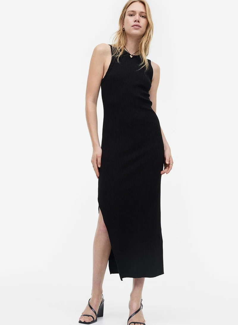 H&M Ribbed Knitted Dress
