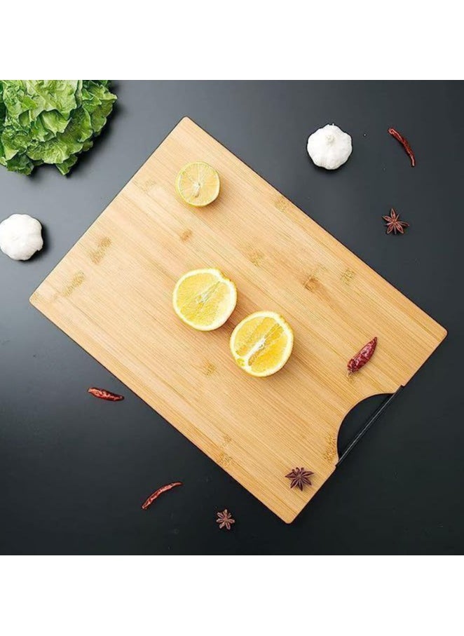 Bamboo cutting board with metal handle - pzsku/Z4DC6793C842BEE416F02Z/45/_/1735158000/d18ff407-1c7f-44b9-8059-fc091583b64f