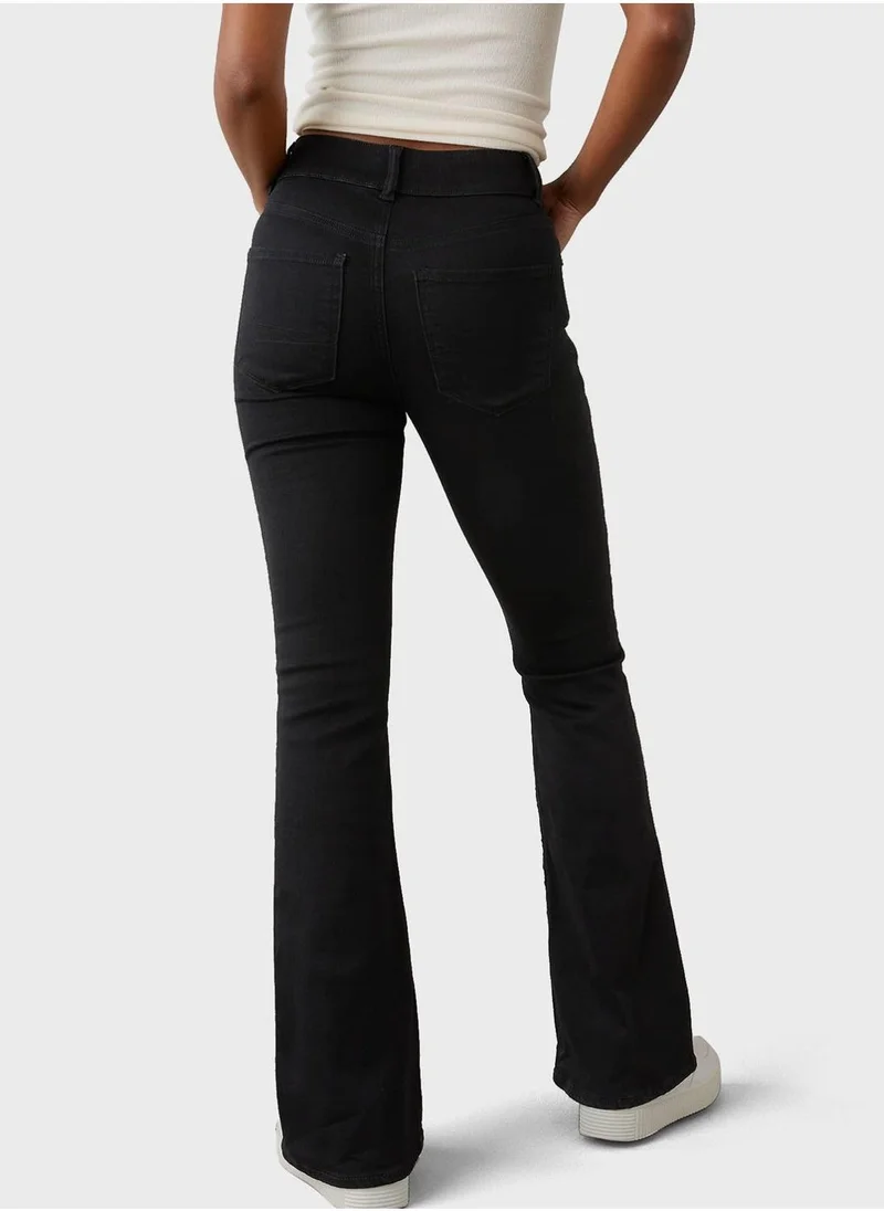 American Eagle High Waist Straight Fit  Flared Jeans