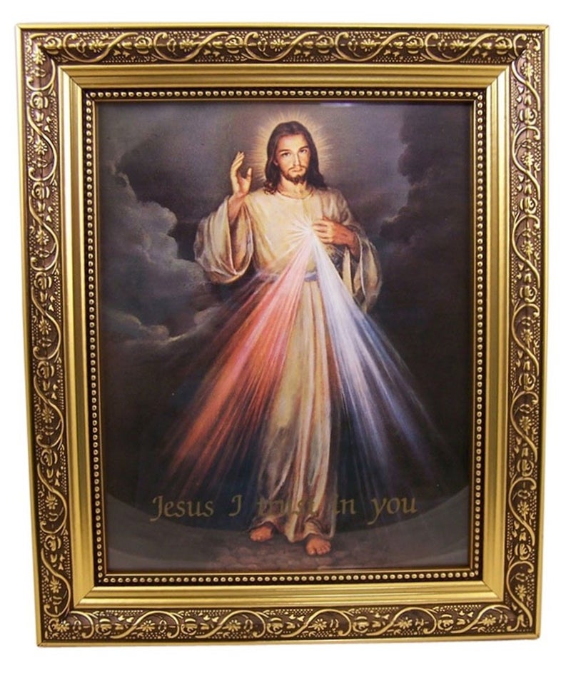 مجموعة Gerffert The Divine Mercy Prooft Print 13 inch (إطار الانتهاء من نغمة الذهب المزخرفة)