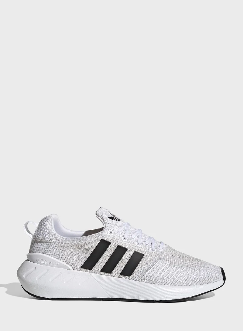 adidas Originals Swift Run 22