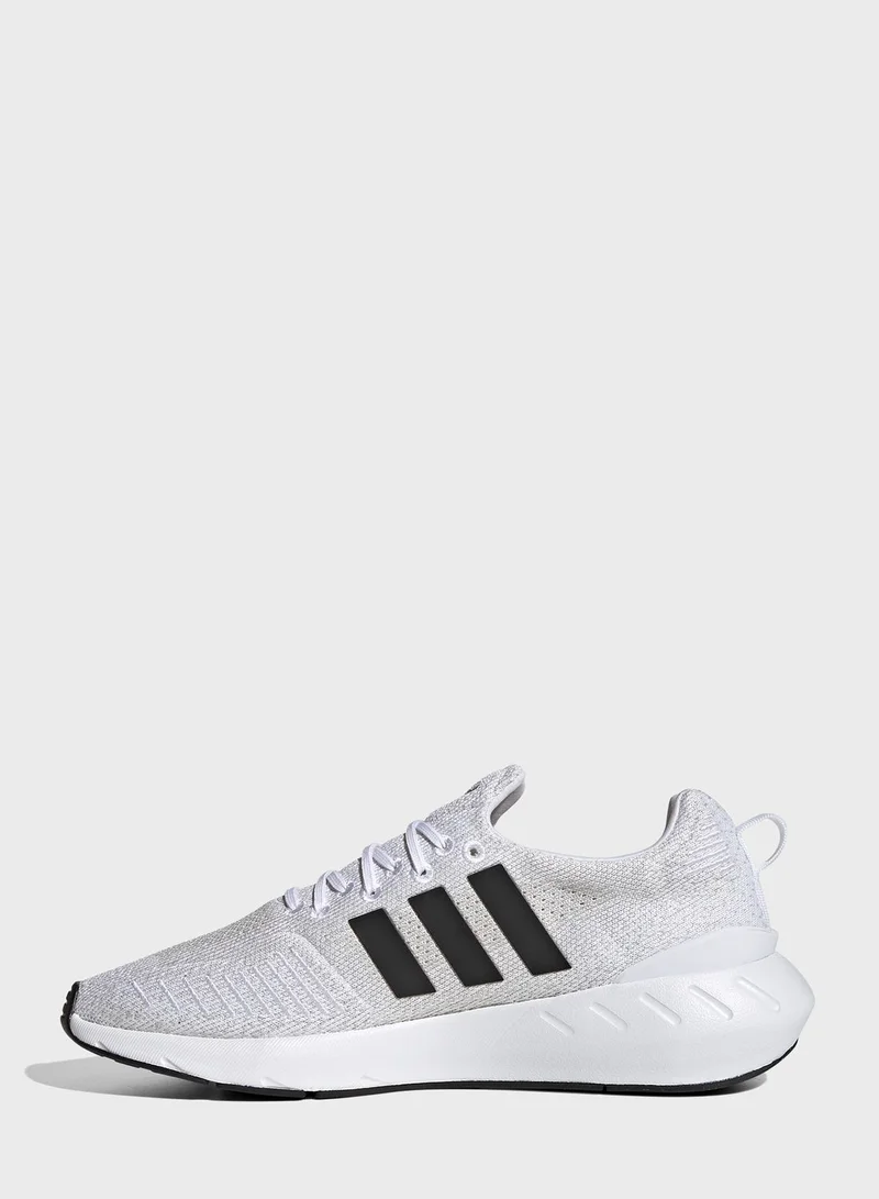adidas Originals Swift Run 22