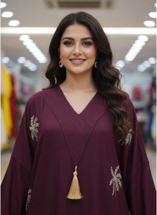 عباية نسائية كتان إسباني فاخر – قصة فضفاضة بأكمام واسعة وتطريز راقٍ - Image 3