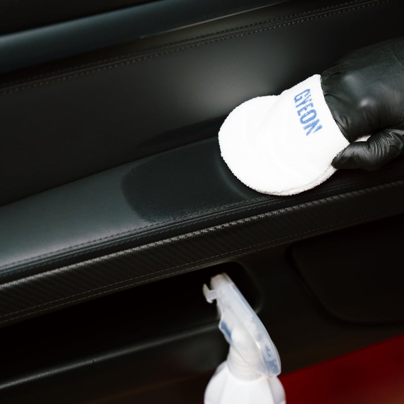 Gyeon Leather Coat Car Leather Protector Invisible Hydrophobic Ceramic Coating for Upholstery Interior UV Protection Stain Repellent Easy Dye Removal Durable Leather Shield Detailer - Image 5