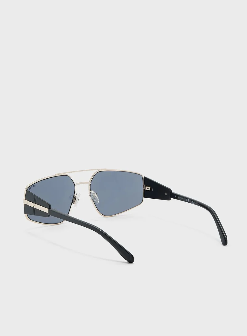 GUESS Square Cool Sunglasses