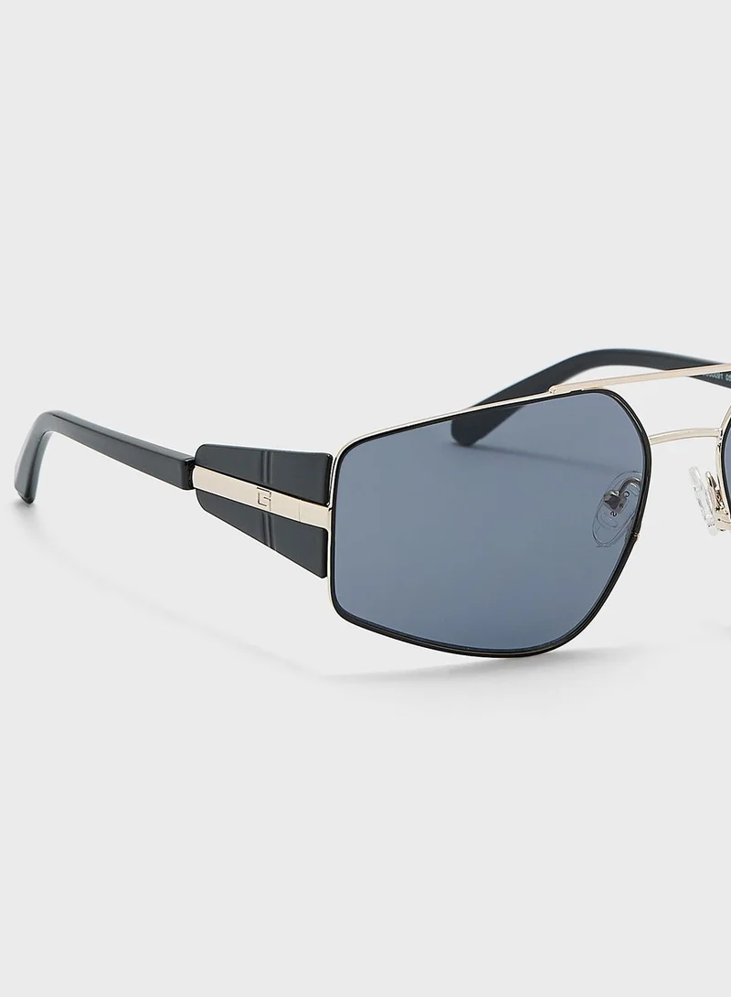 GUESS Square Cool Sunglasses