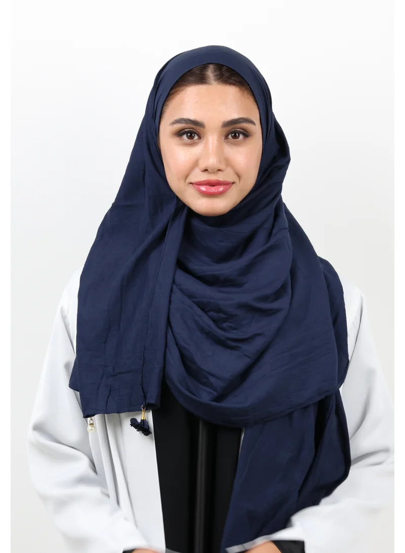 جميلة شيلة قطن كريب ممتازة مزينة بشرابات الورد القماشية وحبات اللؤلؤ (أزرق كحلي)