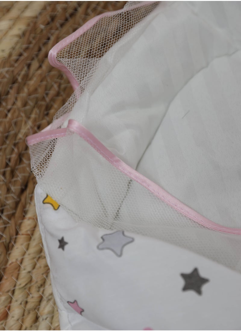 FUN MOMENT - Newborn meds with portable diaper storage bag - Image 1