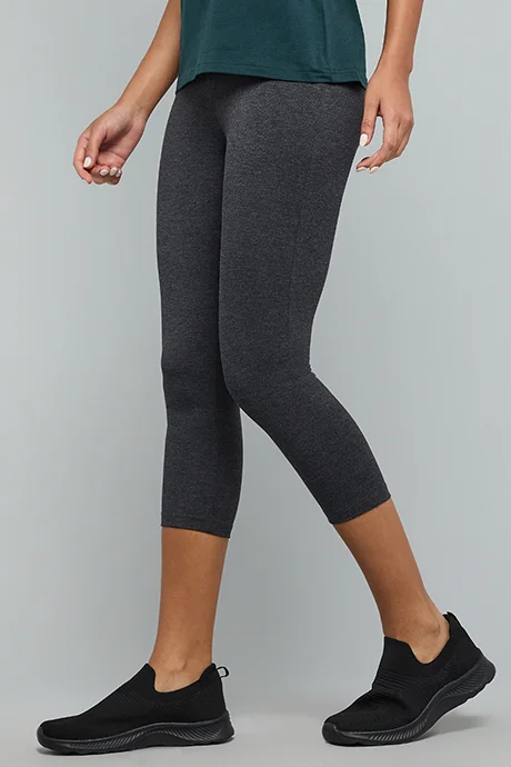 أر أند بي Solid 3/4 Leggings with Elastic Waist