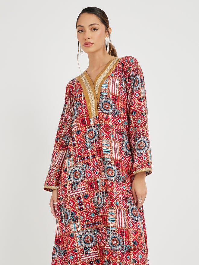 Styli Styli Haute Couture Abstract Print V Neck Jalabiya with Lace Detail - Image 3
