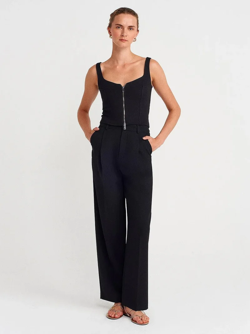 Dilvin DILVIN Sleeveless Square-Neck Crop Top
