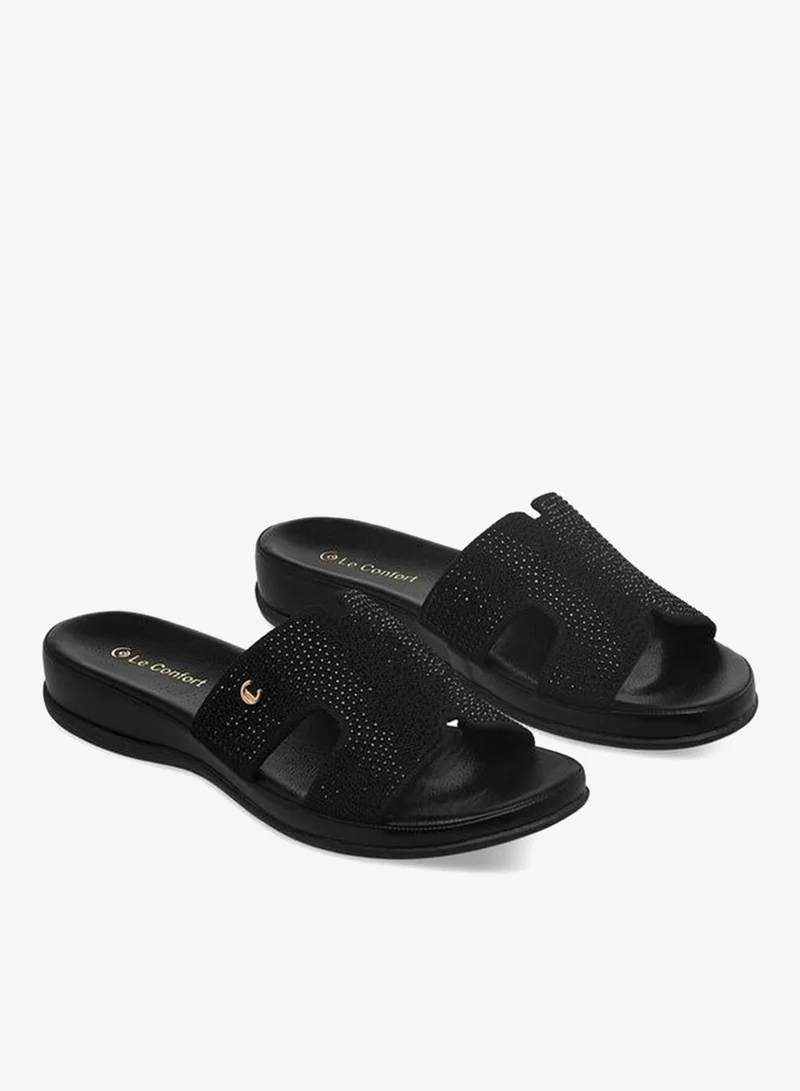 لو كونفورت صنادل نسائية مزينة بتطريزات - تشكيلة رمضان