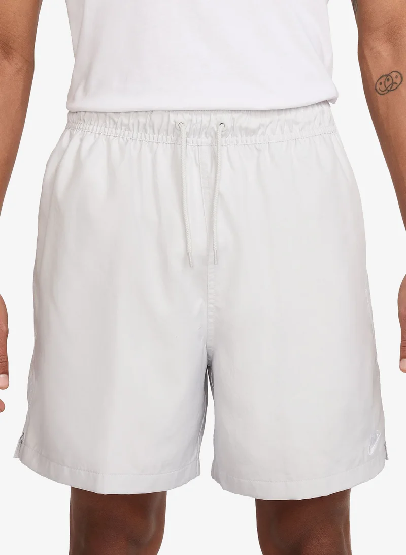 نايكي شورت كلوب فلو