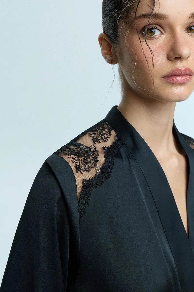 بنتي PENTI Ange Lace Long Sleeve Robe