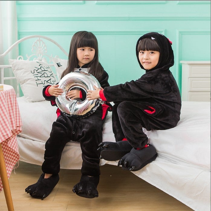 Mixed Batch New Flannel Cartoon One-Piece Pajamas Parent-Child Animal Performance Clothing Mixed Batch Home Clothes - Image 1