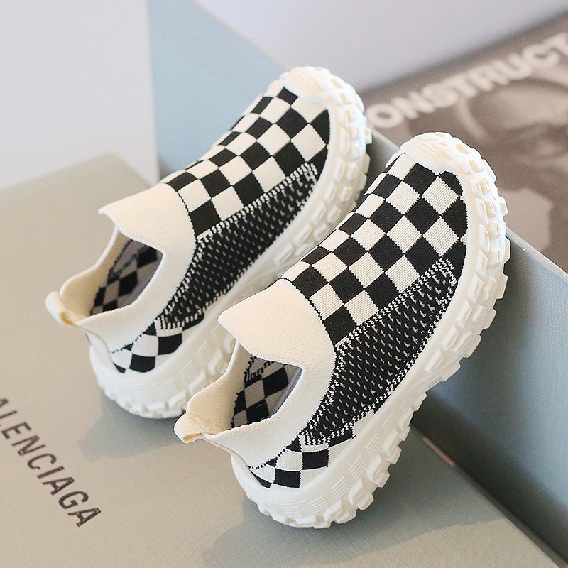 Mesh Sneakers Lightweight Flexible Sole Walking Shoes For Kids Indoor And Outdoor Activities - Image 4