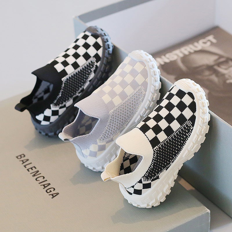 Mesh Sneakers Lightweight Flexible Sole Walking Shoes For Kids Indoor And Outdoor Activities - Image 3