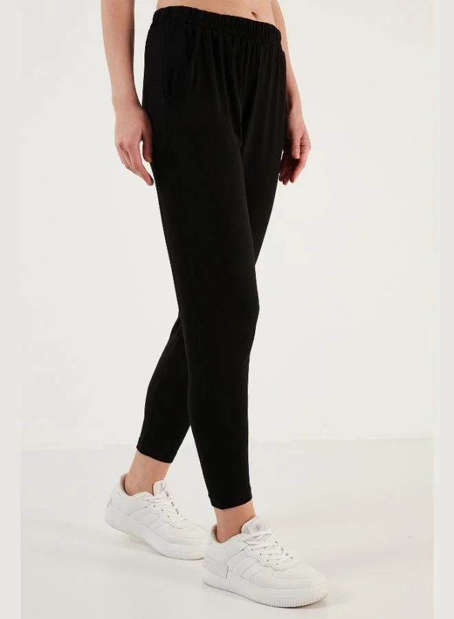 ليلا بنطلون ليلا بقصة مريحة بجيوب وخصر مطاطي للنساء