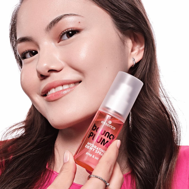 Essence إيسنس باونسي بلامب هايدراتينج ديوي سبراي - Image 3