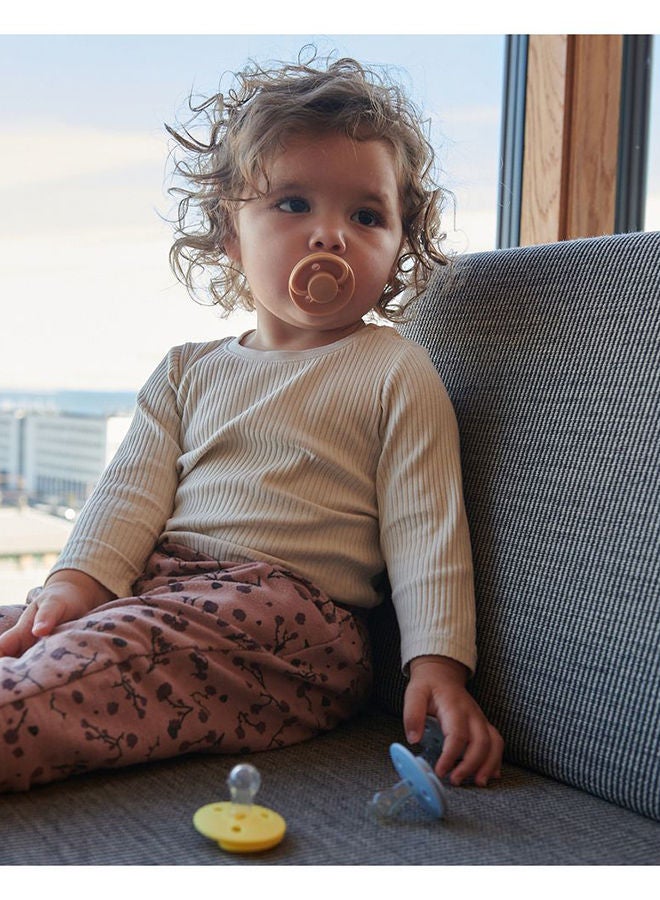 Mininor Round Pacifier Latex 6M - Soft Rabbit - Image 3