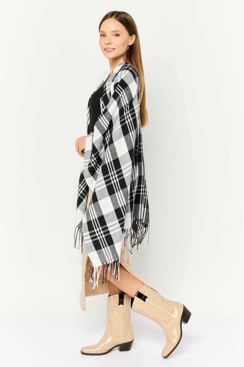 ADRIENNE VITTADINI Women Textured Riana Poncho 135 L x 78 H cm, Black  - Image 3