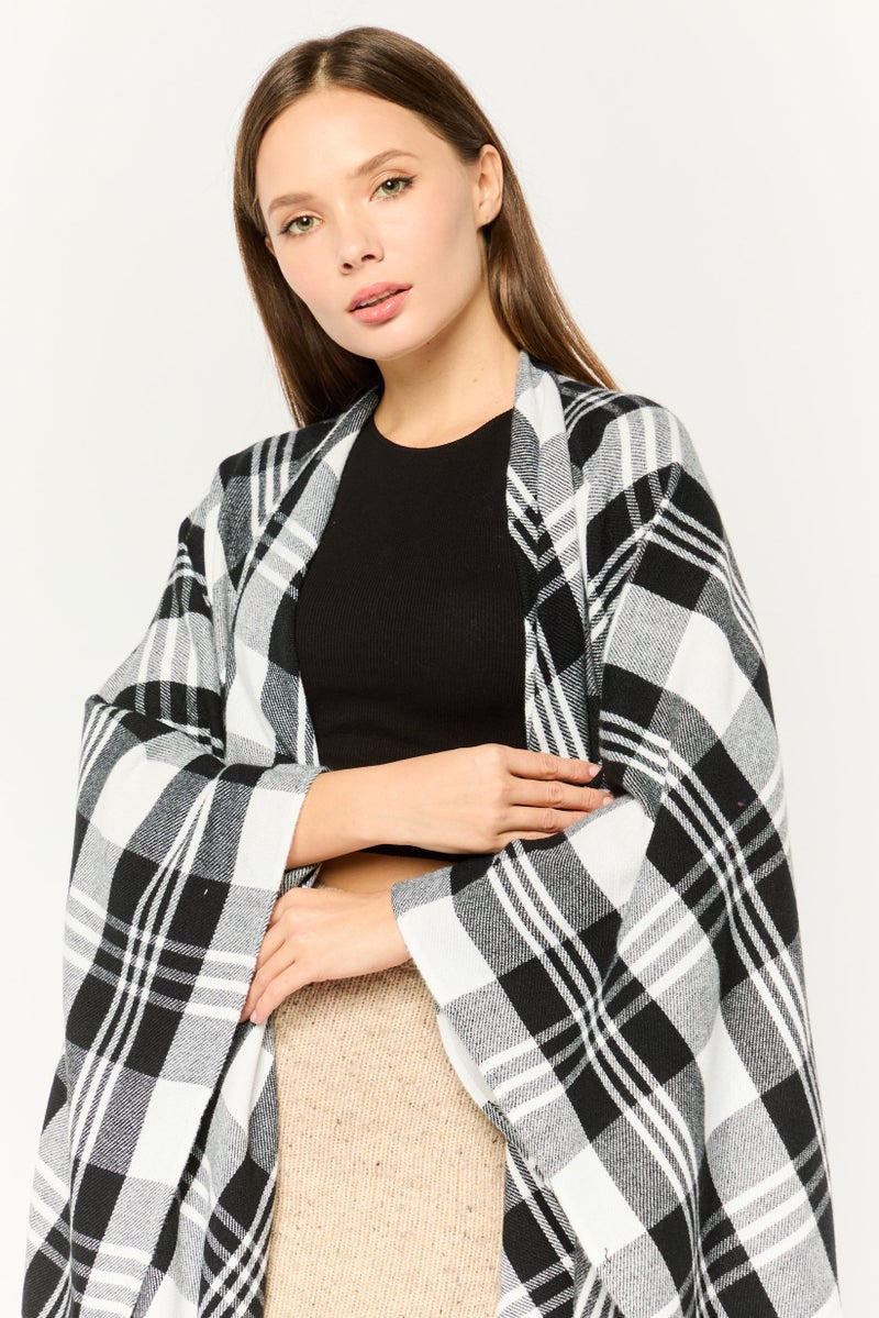ADRIENNE VITTADINI Women Textured Riana Poncho 135 L x 78 H cm, Black  - Image 2