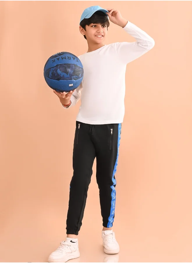 ليلك Boys Ankle Length Joggers