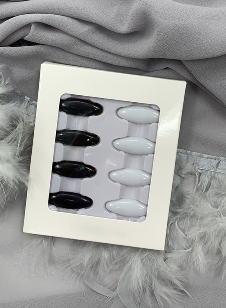 Set of 8 security hijab pins with black and white - Image 1