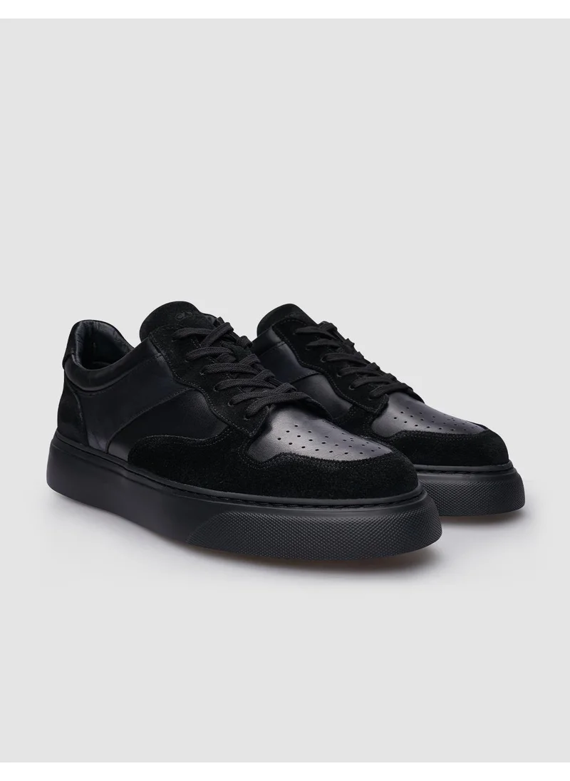 كاباني Black Suede Lace-Up Men's Sneaker