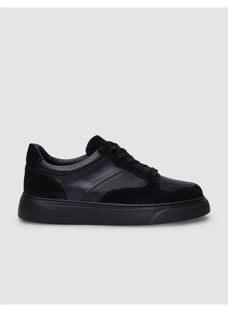 كاباني Black Suede Lace-Up Men's Sneaker