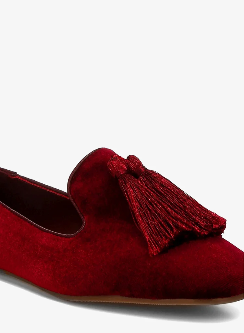 London Rag BURGUNDY Iconic Tassel Detail Velvet Loafers in Burgundy for Women | Best Price UAE