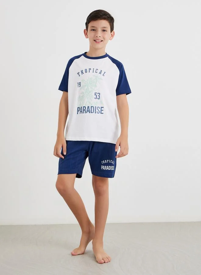 ستايلي Styli Printed Raglan Sleeve T-Shirt and Shorts Set