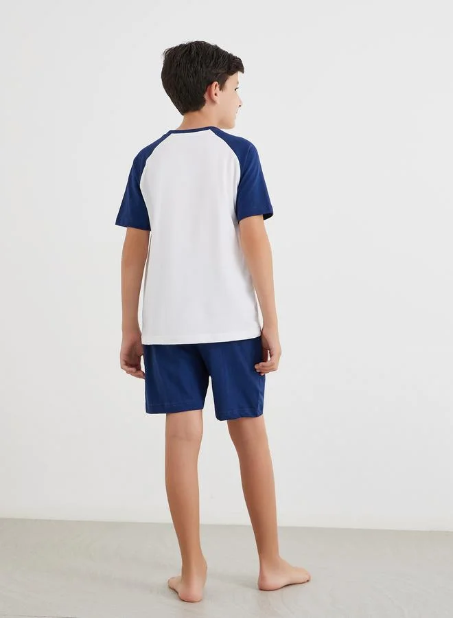 Styli Styli Printed Raglan Sleeve T-Shirt and Shorts Set