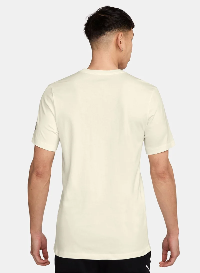 Nike Total 90 Graphic T-Shirt