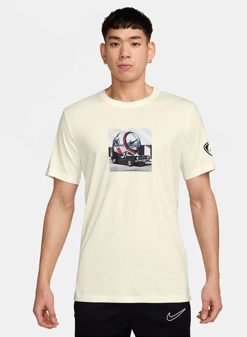 Nike Total 90 Graphic T-Shirt