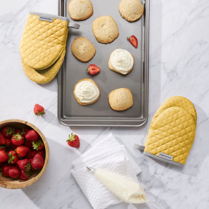 KitchenAid Asteroid Mini Oven Mitt  5.5""x8""  Buttercup 2 Count - Image 2