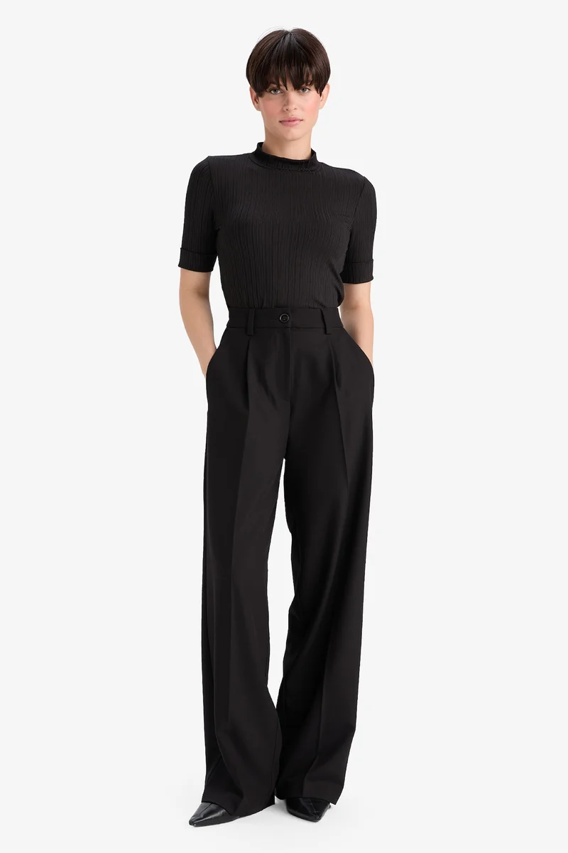 ديفاكتو Regular Fit Half Turtleneck Camisole Short Sleeve T-Shirt