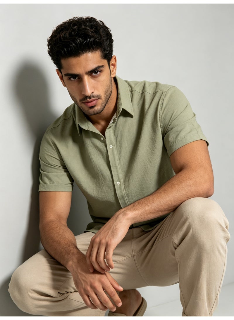 زارا ZARA Men’s Sage Green Textured Short Sleeve Button Down Shirt - Image 4
