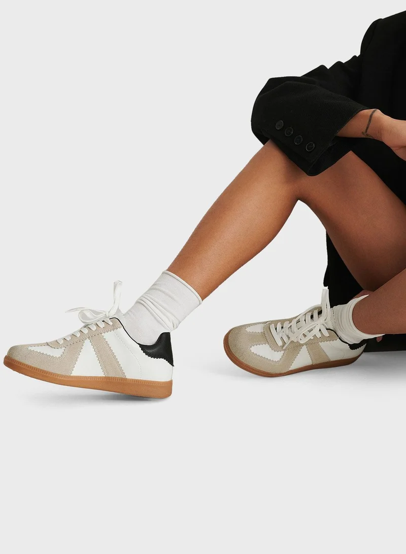 NA-KD Zig Zag Edge Sneakers