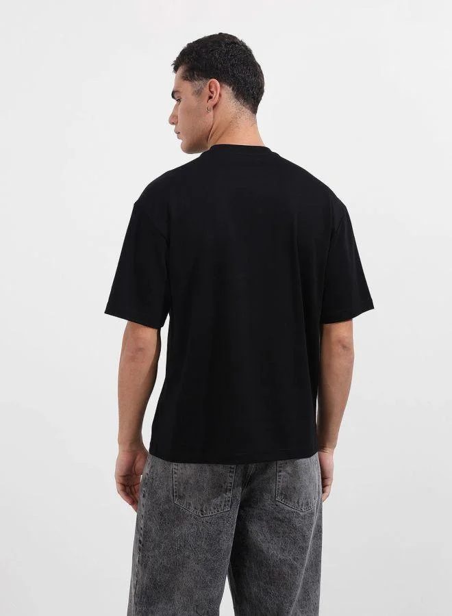 شركة المرآب الهندية Men Relaxed Fit Graphic Printed Crew Neck Half Sleeves T-Shirt